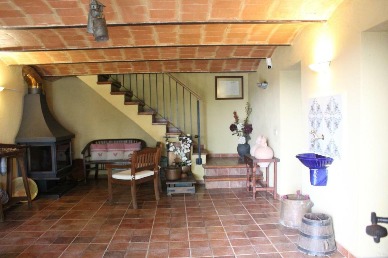 Simon Country house